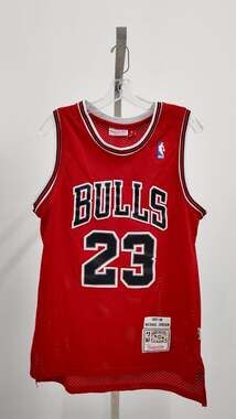 Michael Jordan 1997-98 Chicago Bulls Mitchell & Ness Hardwood Classics Jersey -